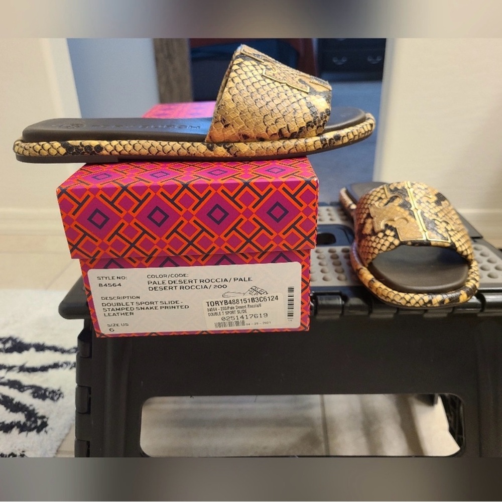 Tory Burch Black and Gold Leather Snake Pattern Slides - Picture 2 of 2